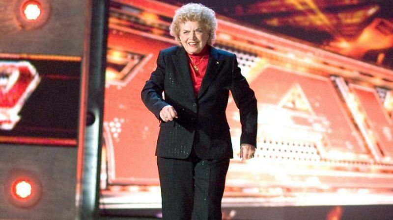 Mae Young let one rip on Bully Ray's face